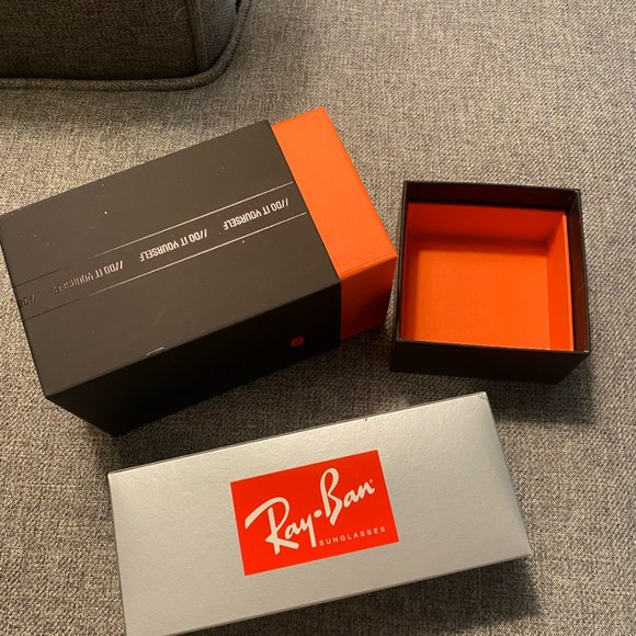 Ray-Ban Large Round Metal Sunglasses - Picture 5 of 5